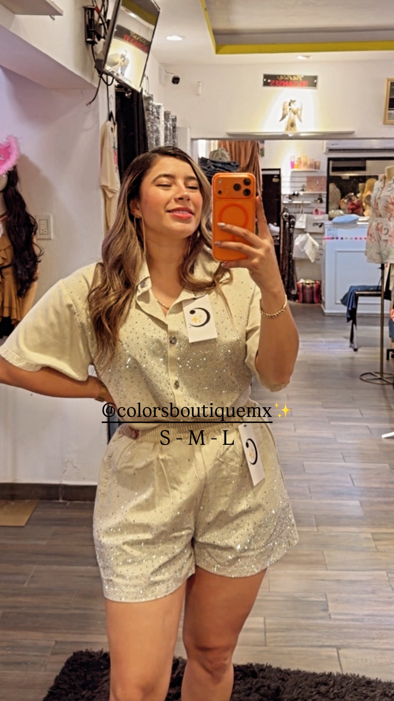 REGULAR SIZE OUTFIT WITH GLITTER