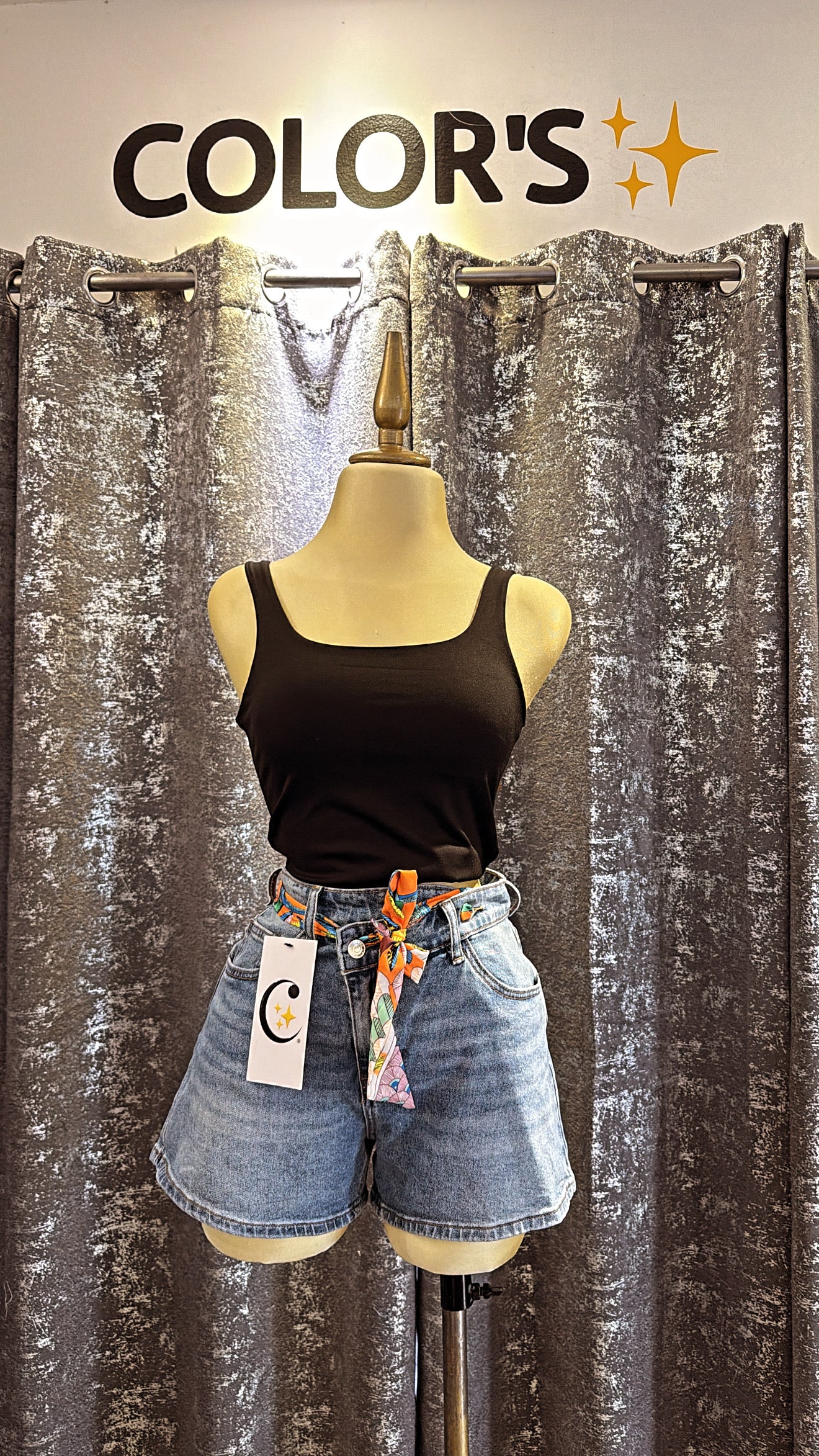 CROP TOP CON TIRANTE GRUESO