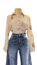 REGULAR FIT FLORAL SHIRT WITH EMBROIDERED DETAIL