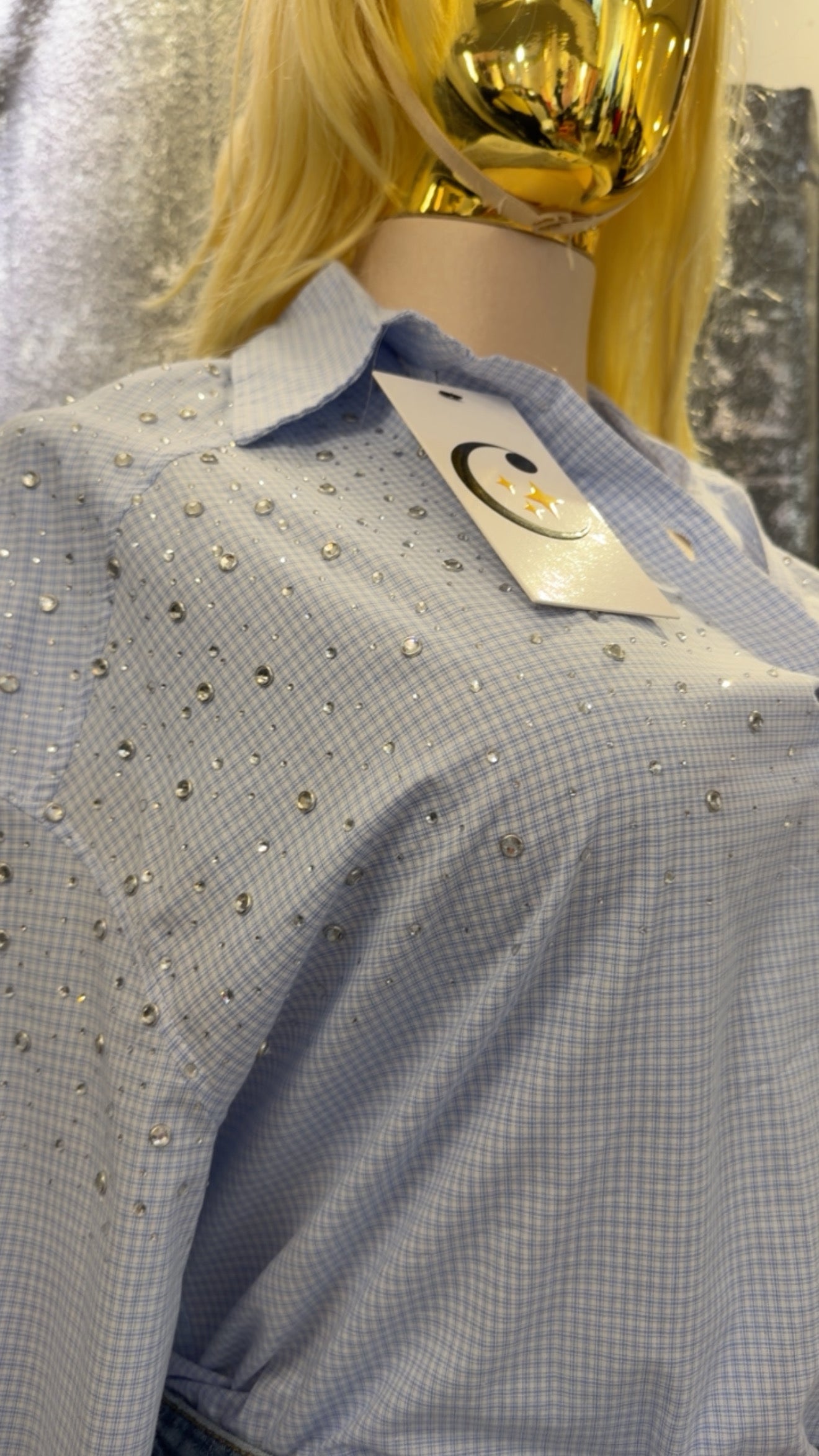 CAMISA PLUS CELESTE CON CRISTALES