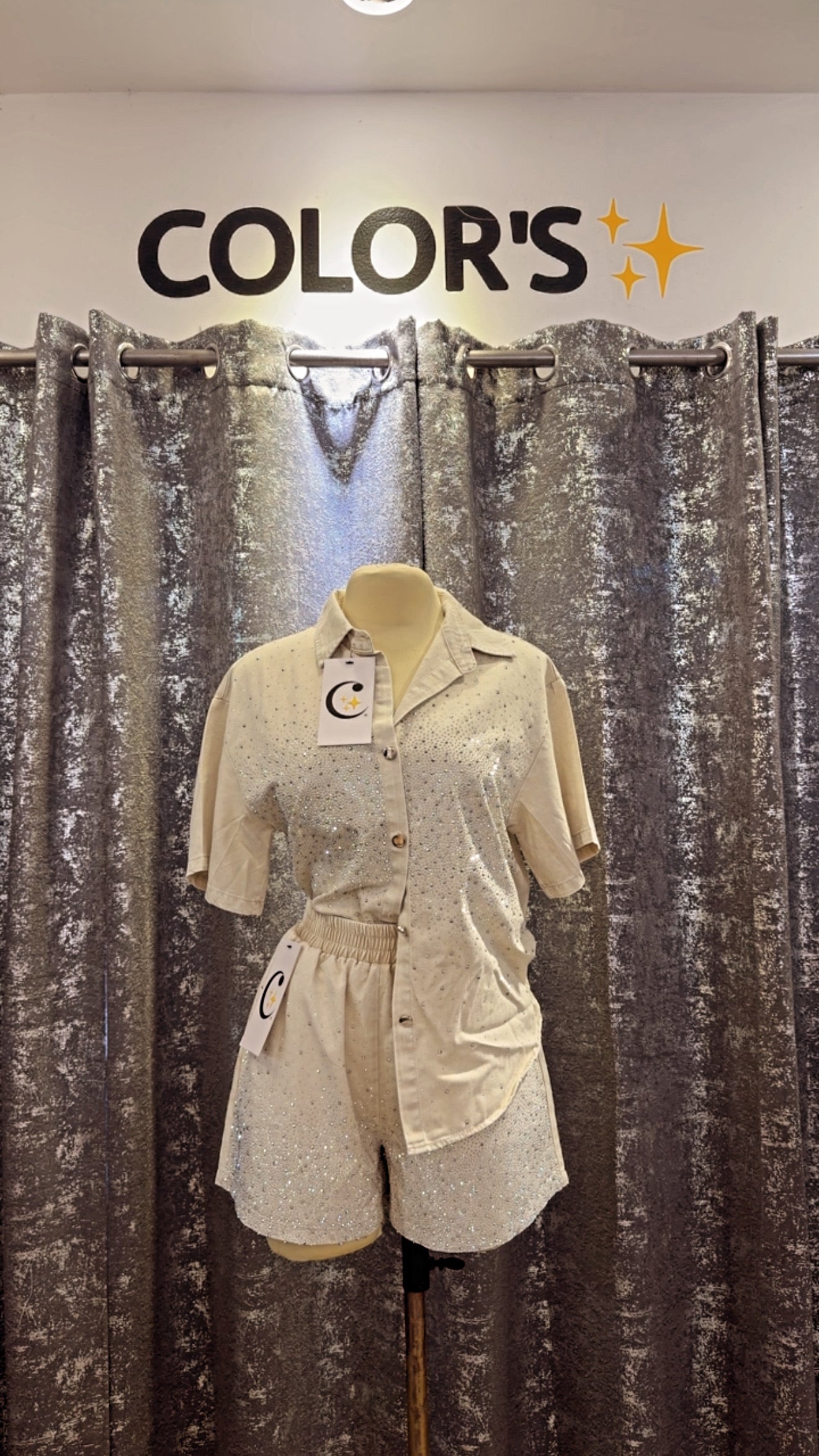 REGULAR SIZE OUTFIT WITH GLITTER