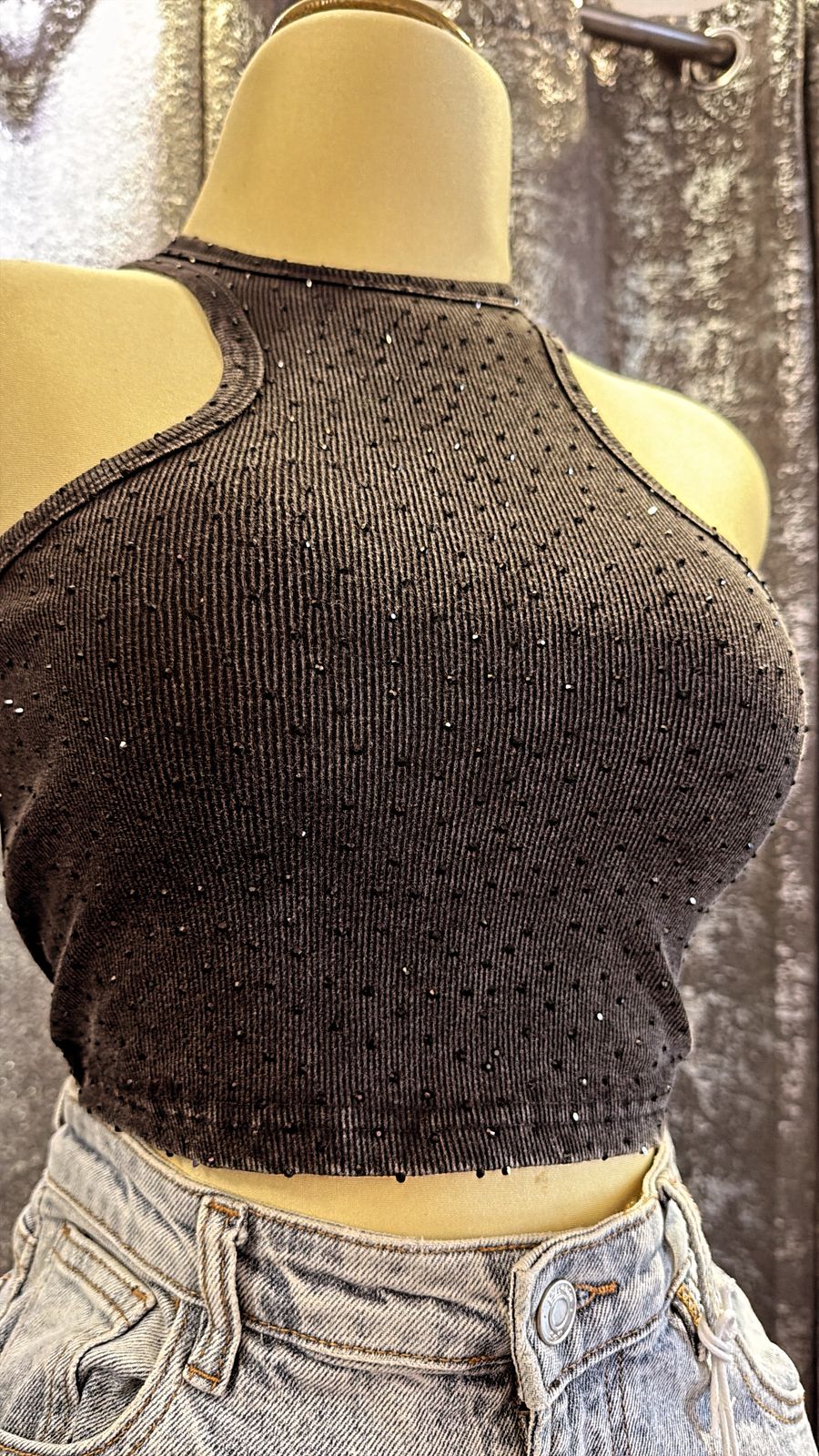 CROP TOP CON BRILLOS