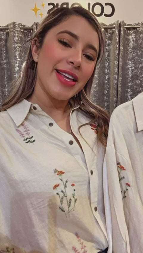 REGULAR FIT FLORAL SHIRT WITH EMBROIDERED DETAIL
