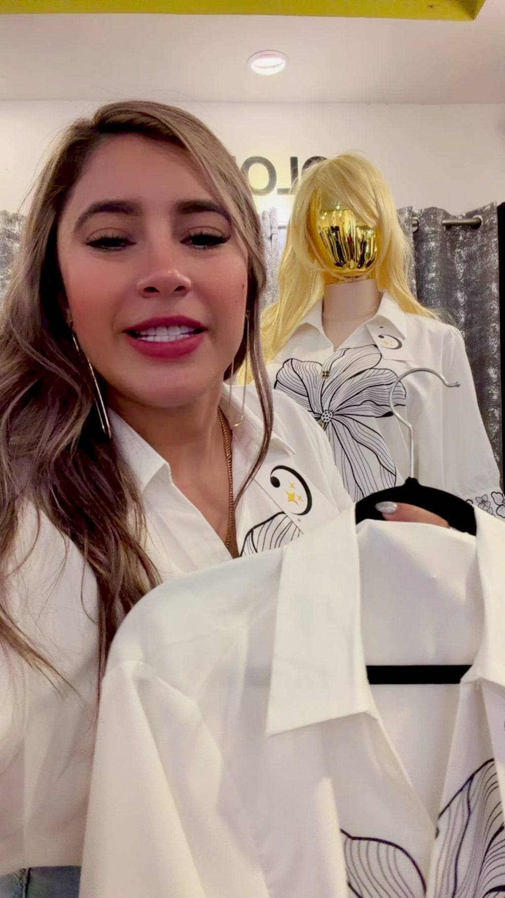 SHIRT PLUS WITH YELLOW AND WHITE FLOWER